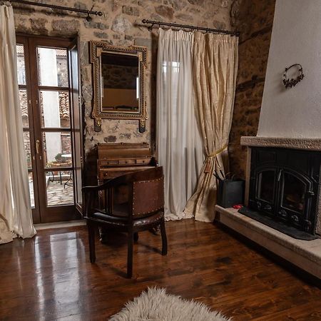 Proselinos Hotell Dimitsana Exteriör bild