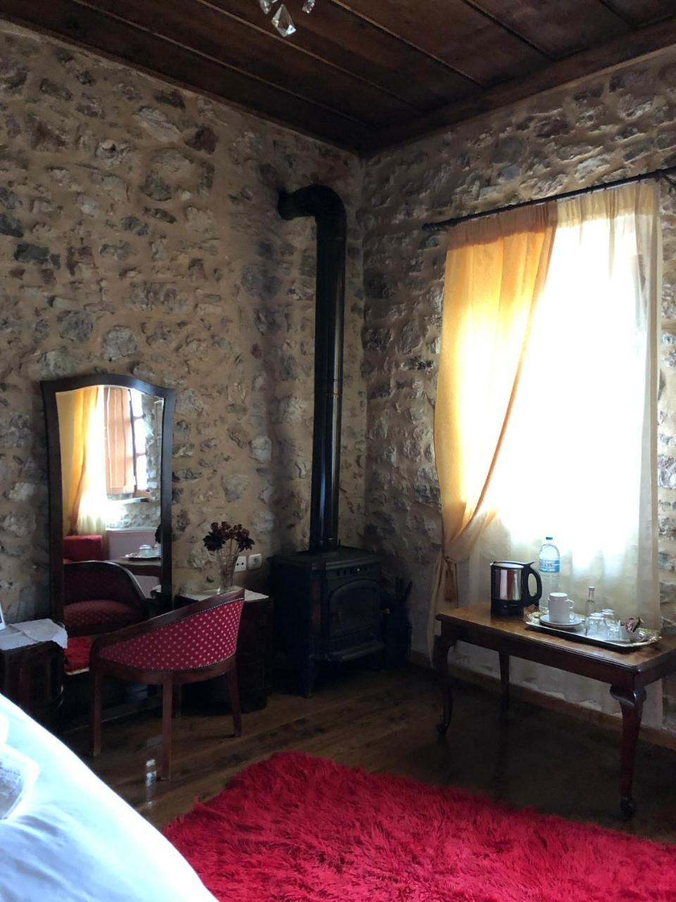 Proselinos Hotell Dimitsana Exteriör bild