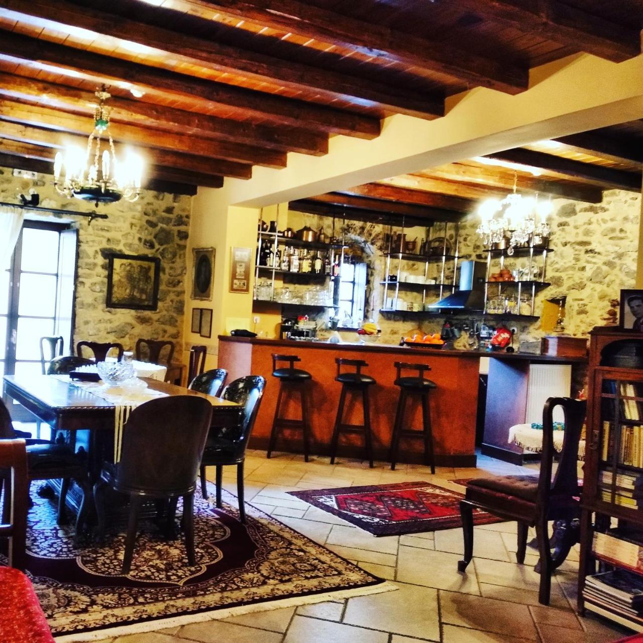 Proselinos Hotell Dimitsana Exteriör bild