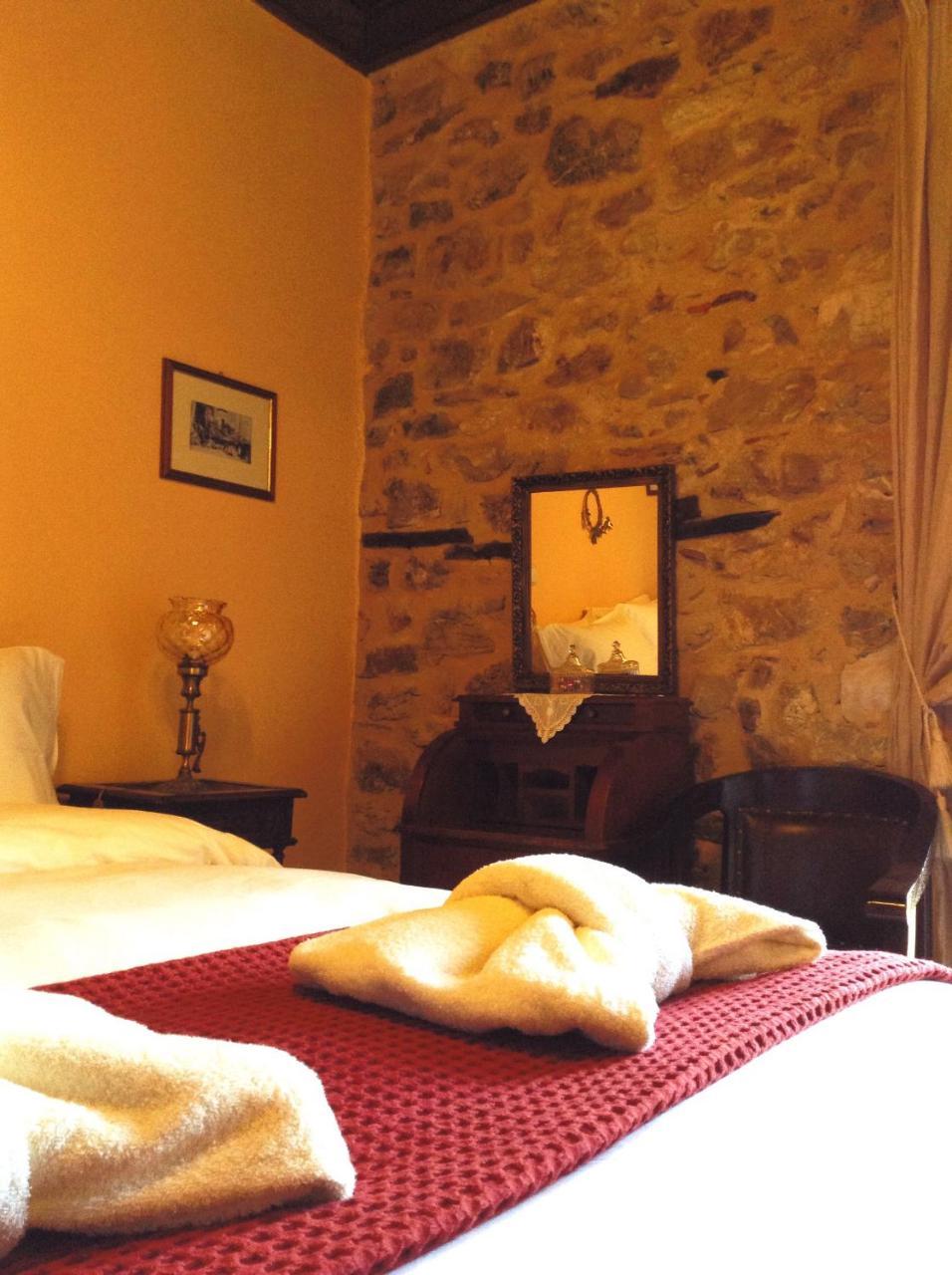 Proselinos Hotell Dimitsana Exteriör bild