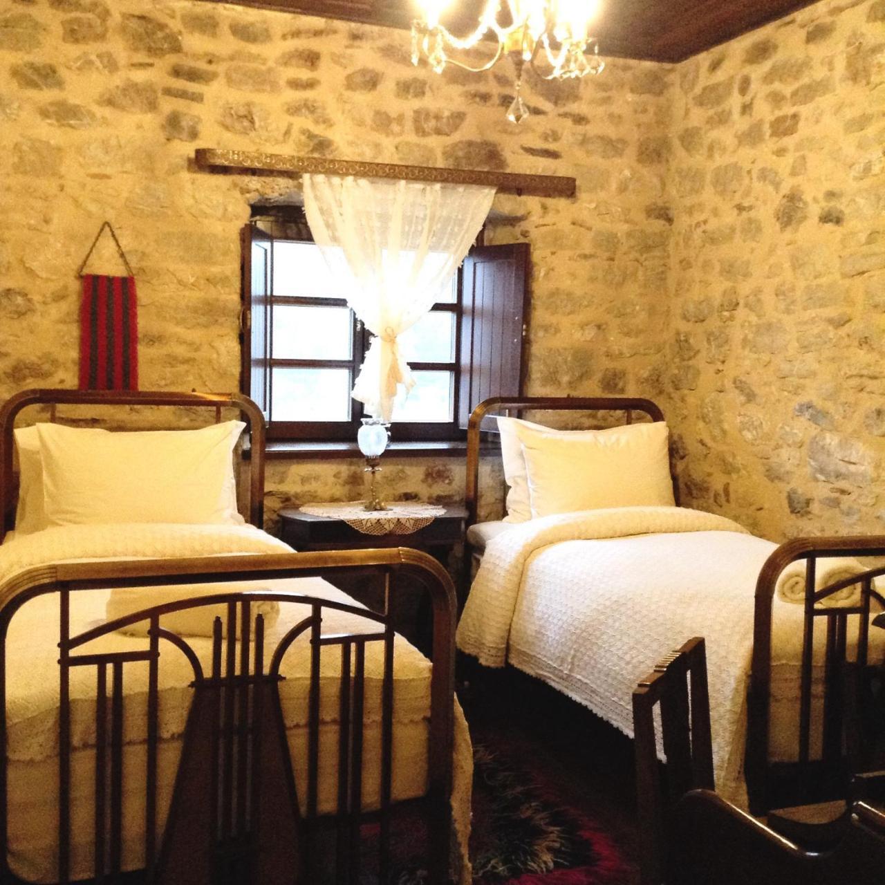 Proselinos Hotell Dimitsana Exteriör bild